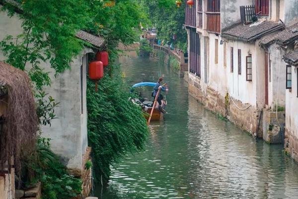 过年适合一个人去旅游的地方有哪些?这25个比较好的地方非常适合散心 过年适合一个人去旅游的地方有哪些?这25个比较好的地方非常适合散心