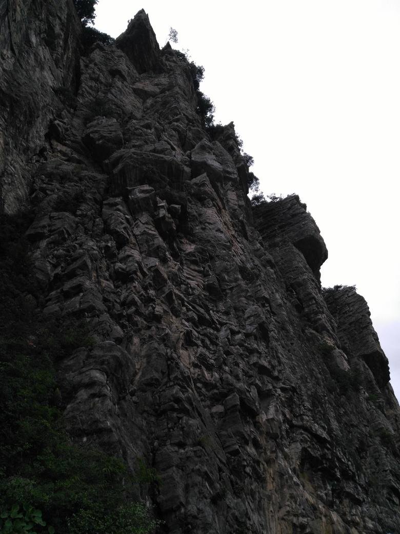 链子崖风景区门票多少钱 链子崖风景区攻略 链子崖风景区门票多少钱 链子崖风景区攻略