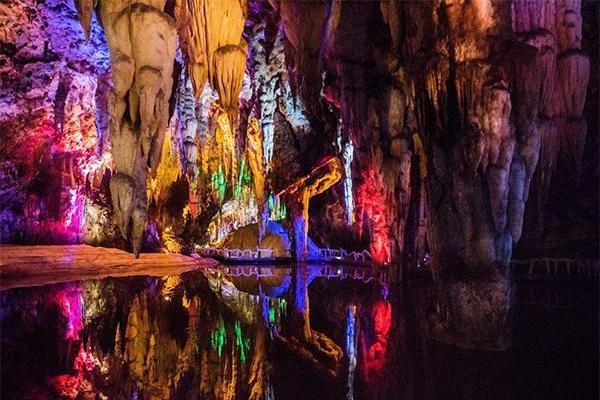 2023吉星岩景区旅游攻略 - 地址交通 - 门票 - 开放时间 - 简介 - 天气 - 电话