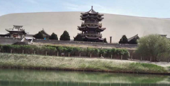 鸣沙山这一名字的由来是什么 鸣沙山好玩吗 鸣沙山这一名字的由来是什么 鸣沙山好玩吗
